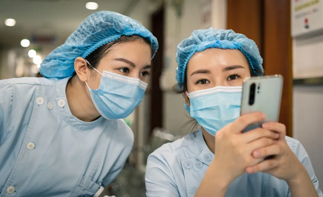 运动护腕与护踝联合防护方案在篮球训练中的应用